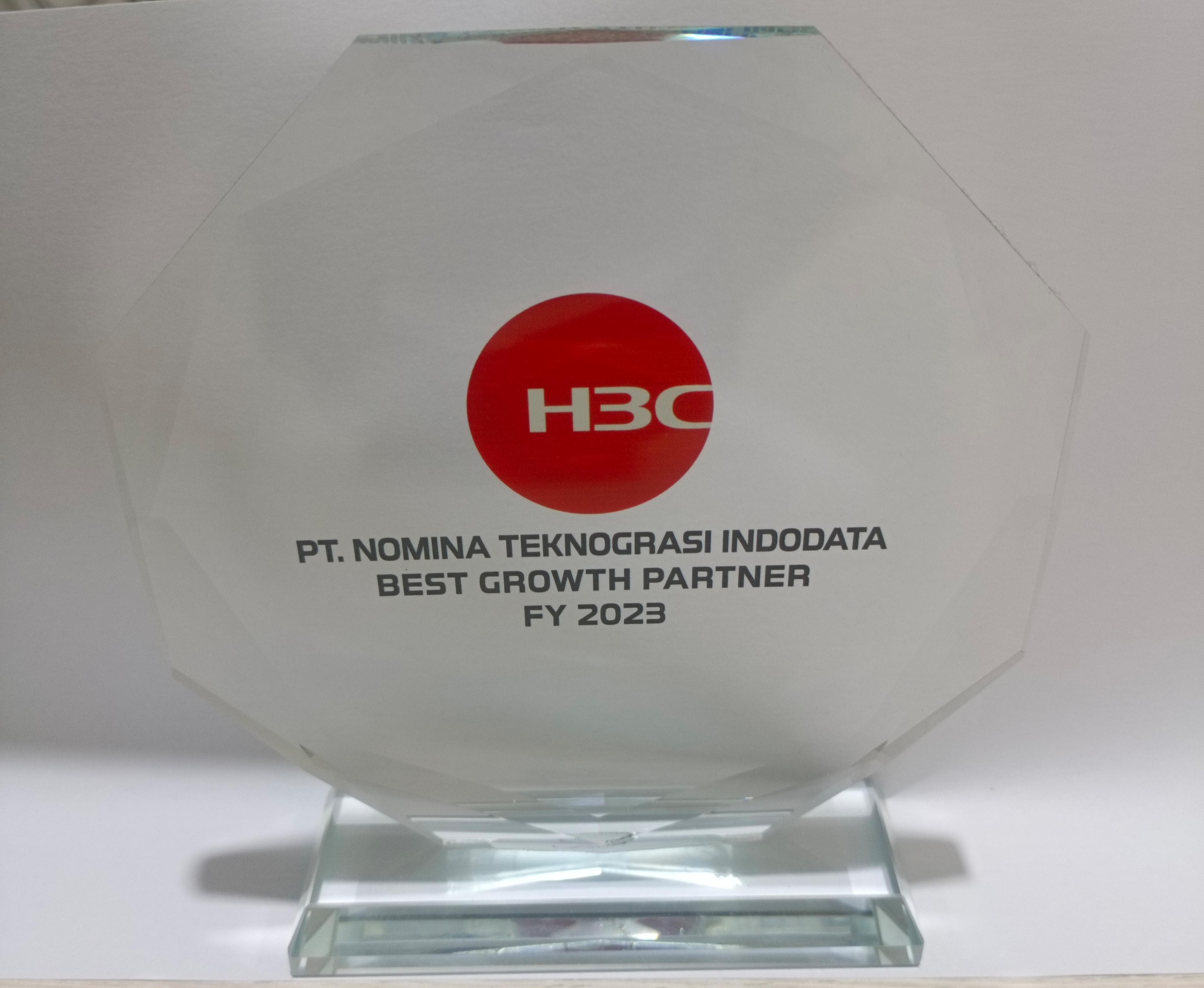 PT. Nomina Teknograsi Indodata: Celebrating the "Best Growth Partner FY 2023" Award